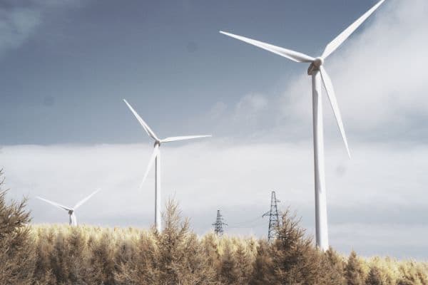 Horizontale Windkraftanlagen zur Erzeugung von Ökostrom im industriellen Stil 